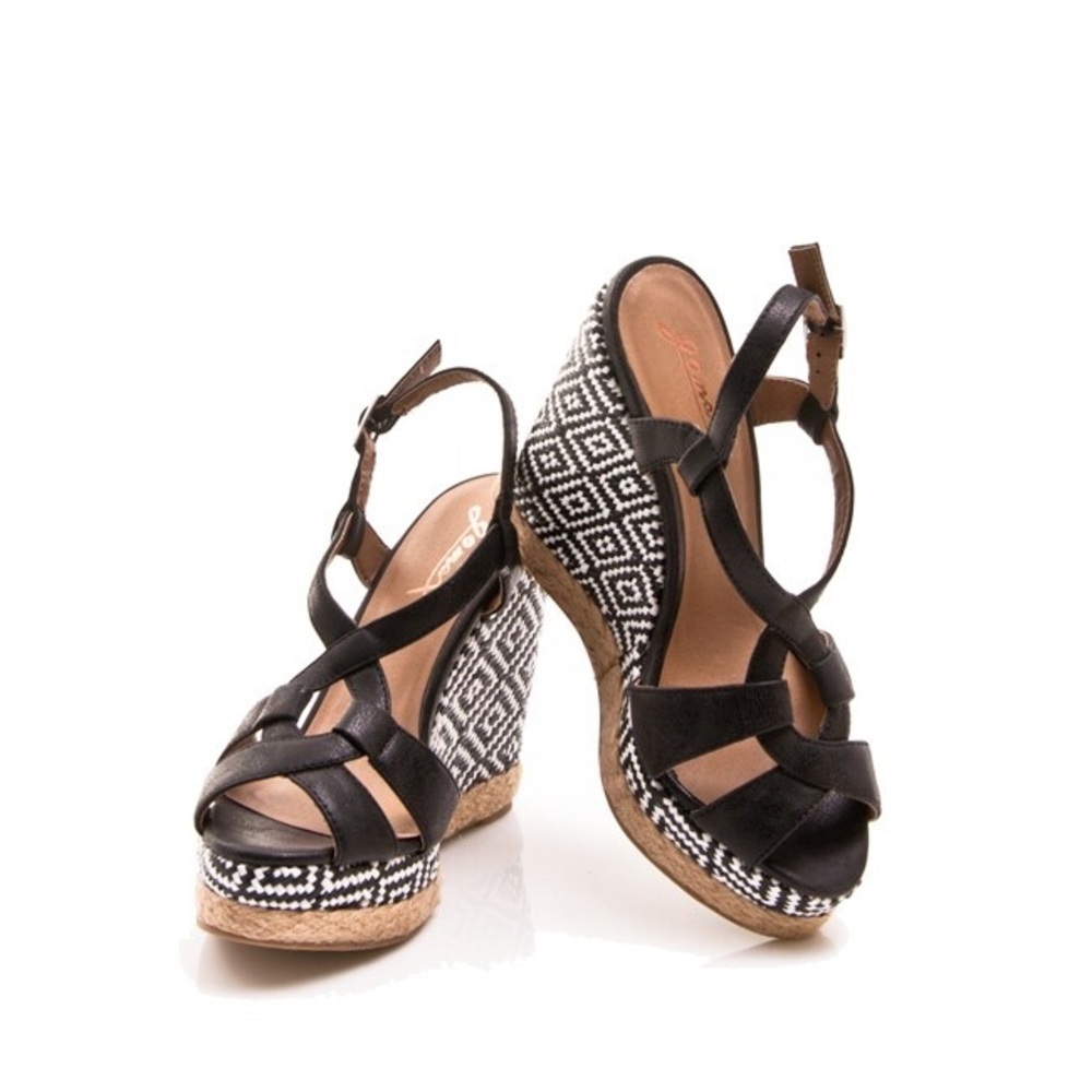 Gomax wedges sandal new size 6